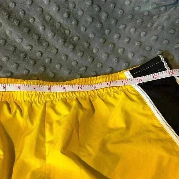 Nikeβ Dri-Fit Yellow and Black Livestrong Running Workout Shorts, M - Picture 5 of 8